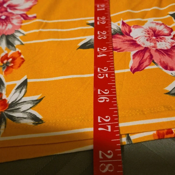 ♥️5 for $25♥️ Bobbie Brooks Soft Tangerine Floral Top Women's 2X - Picture 7 of 9